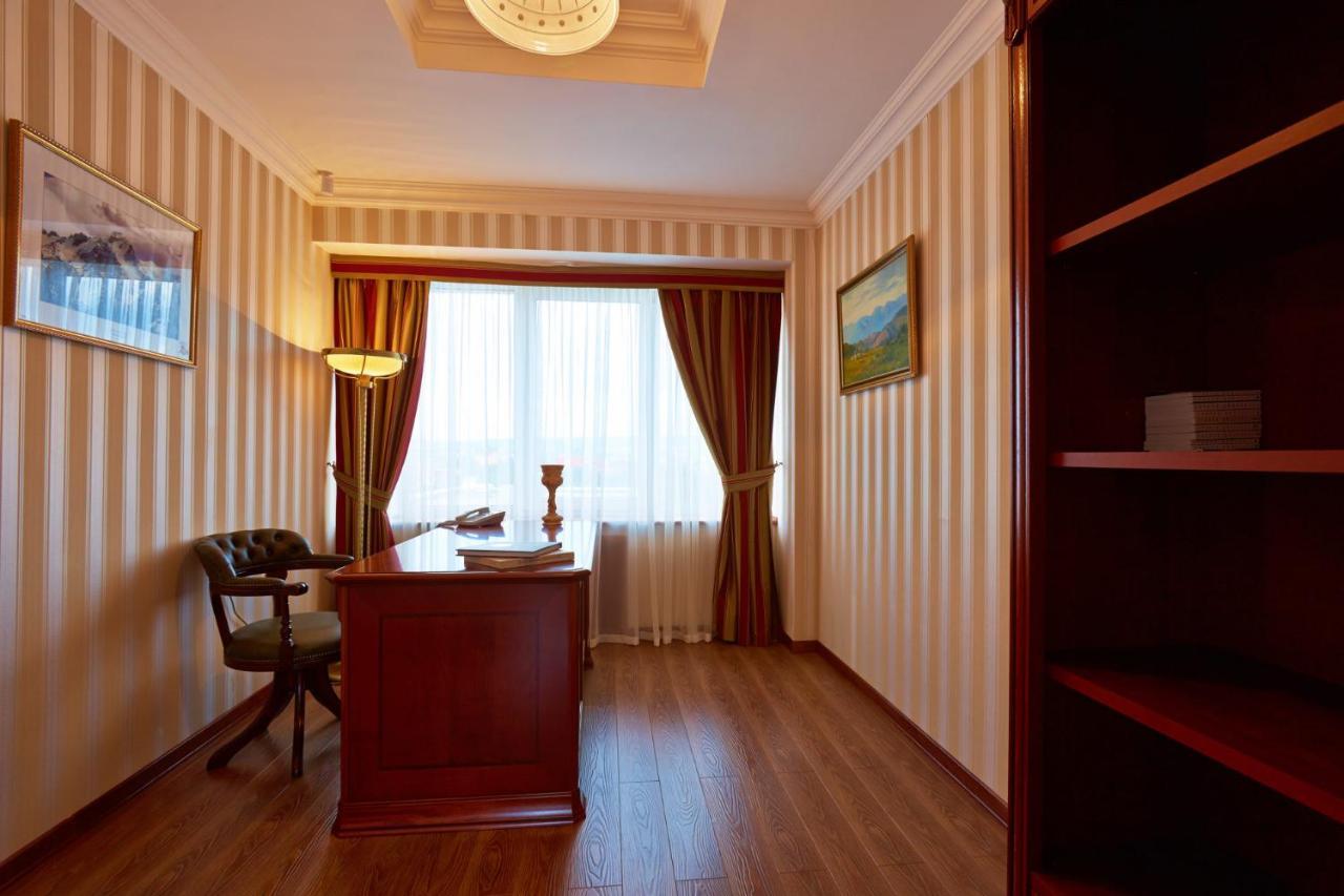 فندق ييسينتوكيفي  Sanatoriy Kazakhstan المظهر الخارجي الصورة